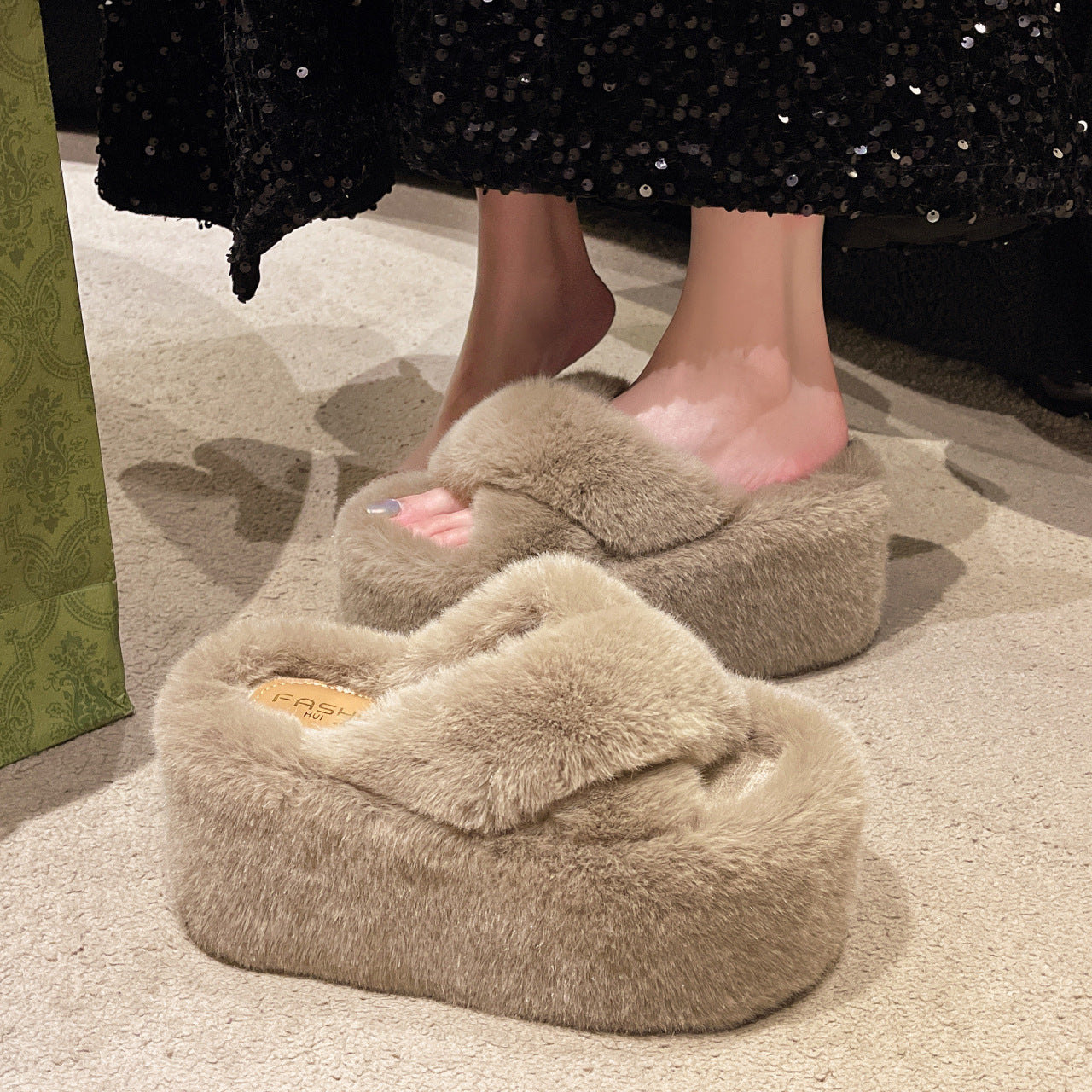 Wholesale Autumn and Winter Women's Outer Wear Thick-Soled Shoes Flip-Flops